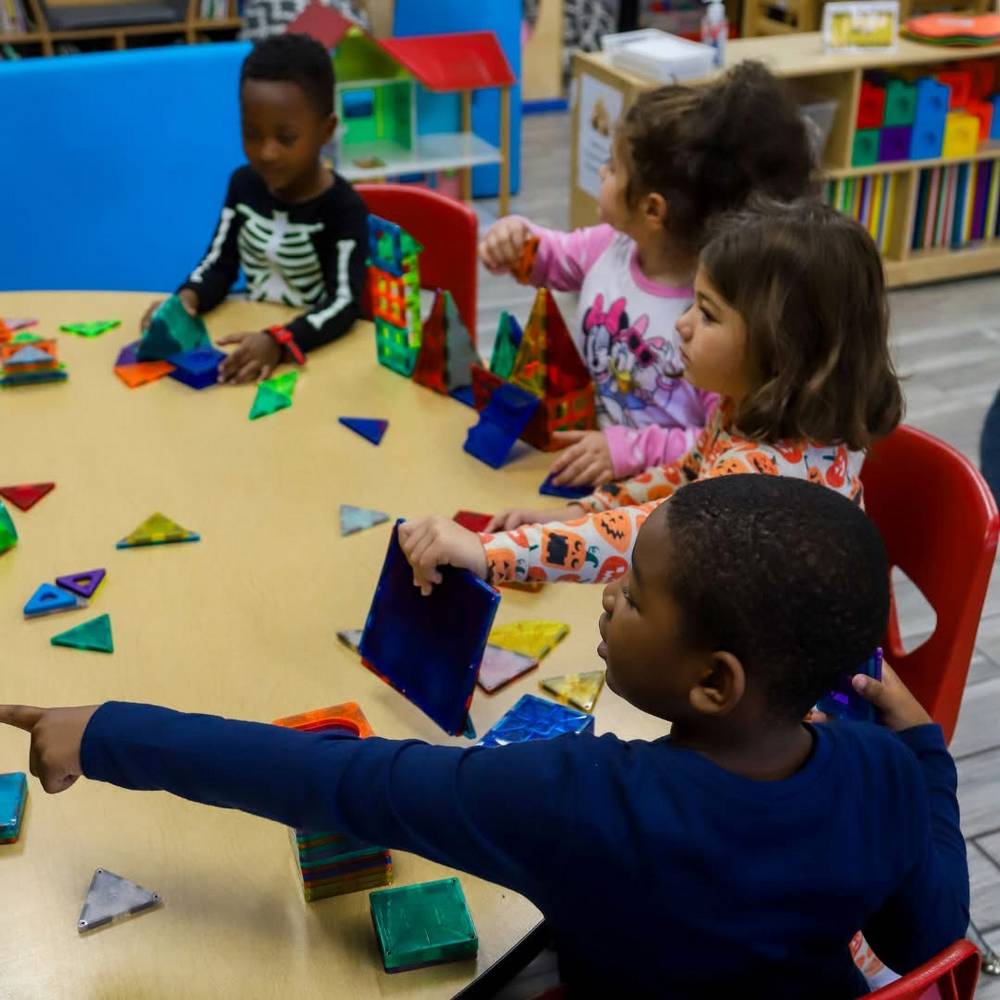 Enroll Today | Early Education Childcare in Inkster, MI | Kreative Kids Learning Center